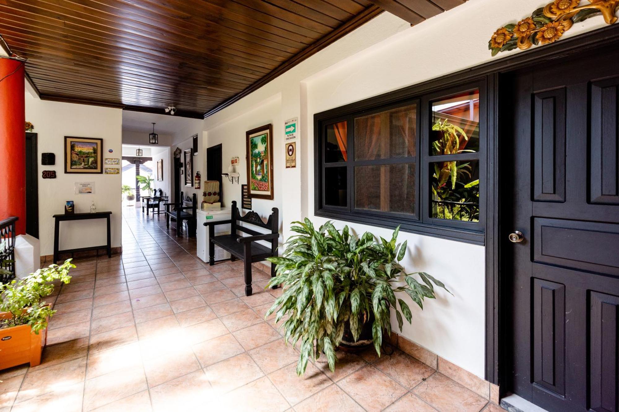 Hotel Camino Maya Copan Ruinas Экстерьер фото