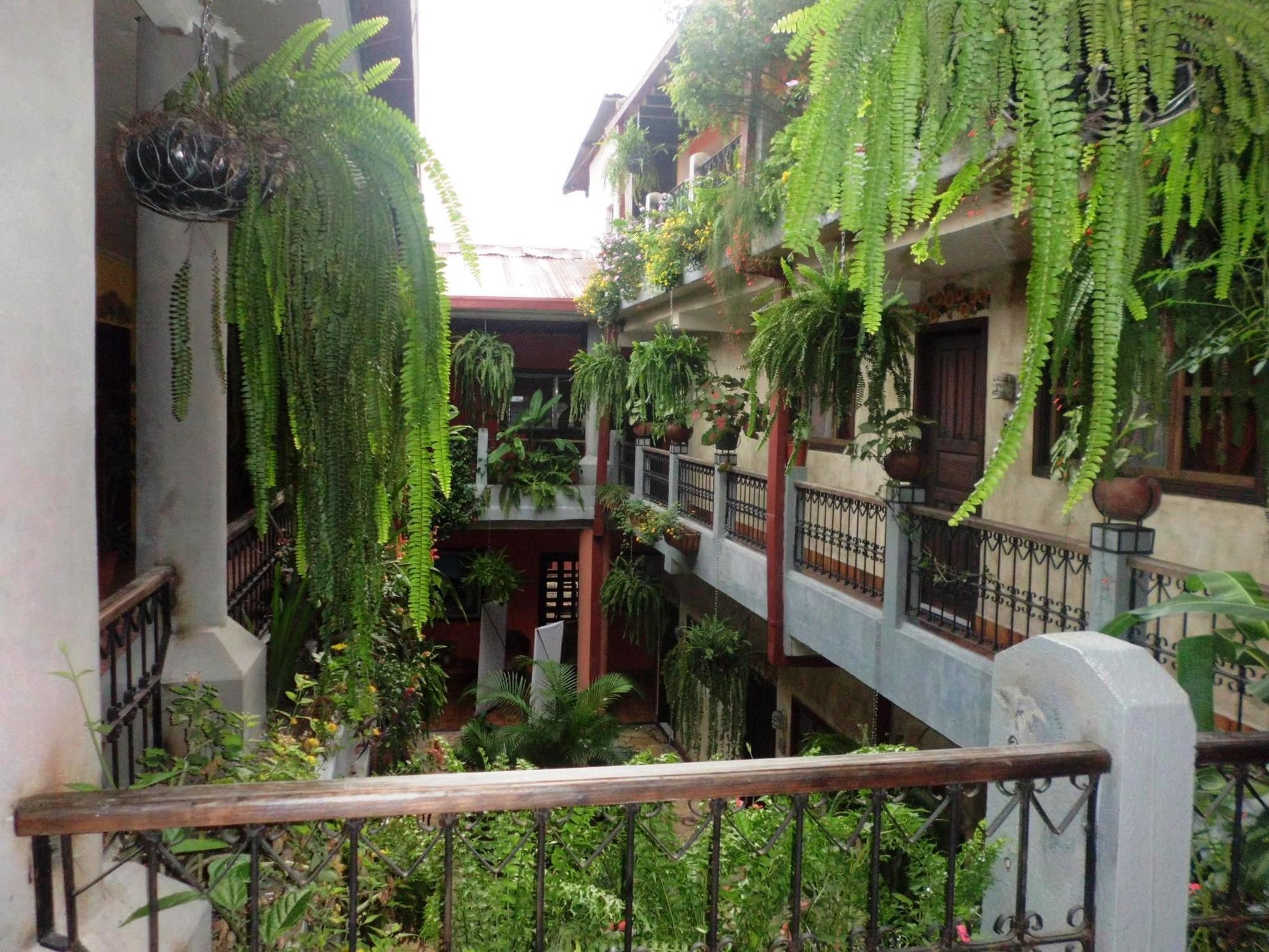 Hotel Camino Maya Copan Ruinas Экстерьер фото